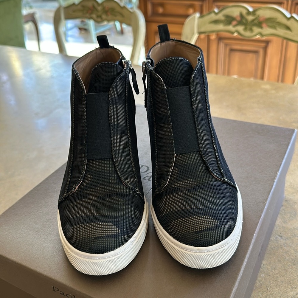Linea Paola wedge shoes